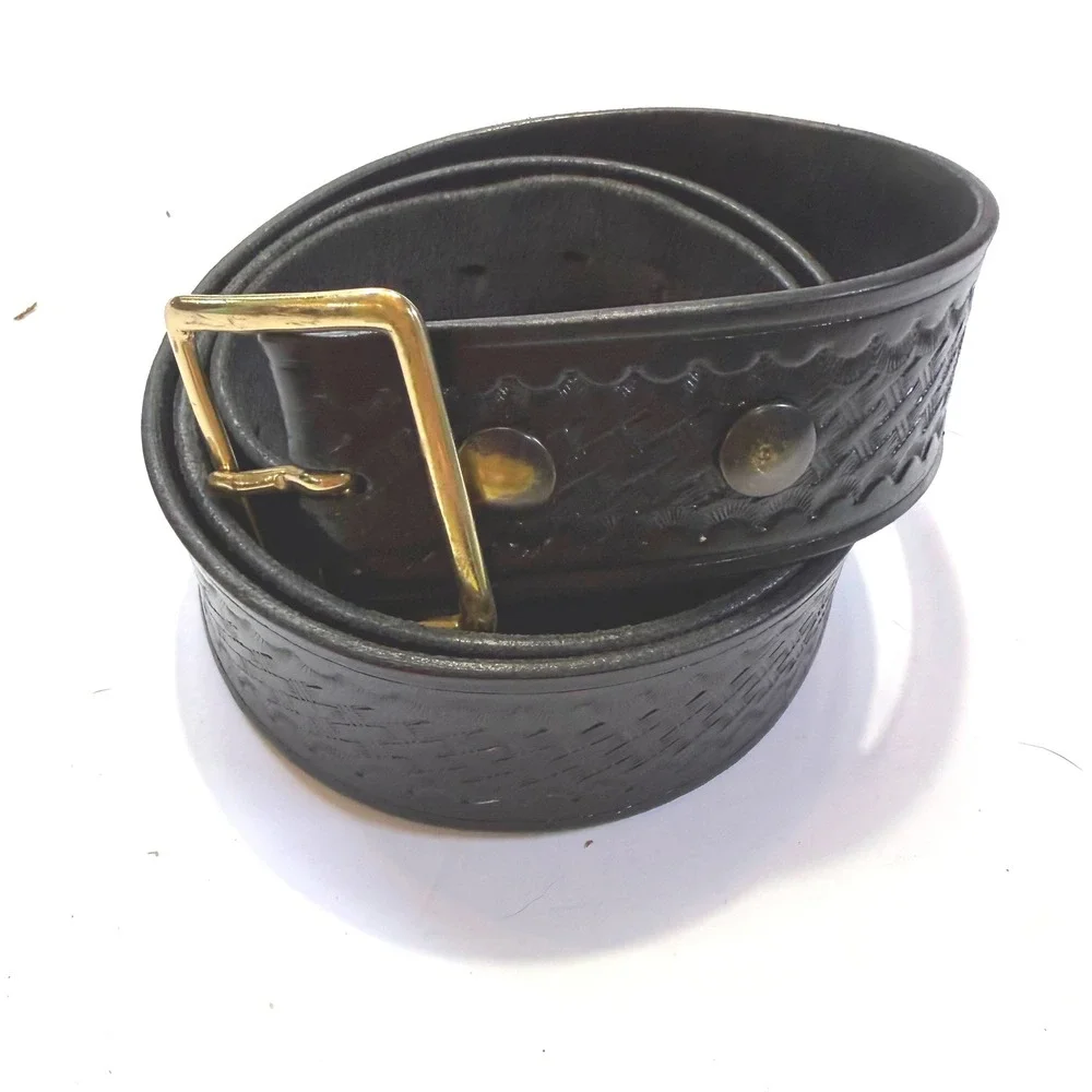 Black Basketweave Embossed Leather Belt Solid Brass Buckle Snap Closure 1.75in